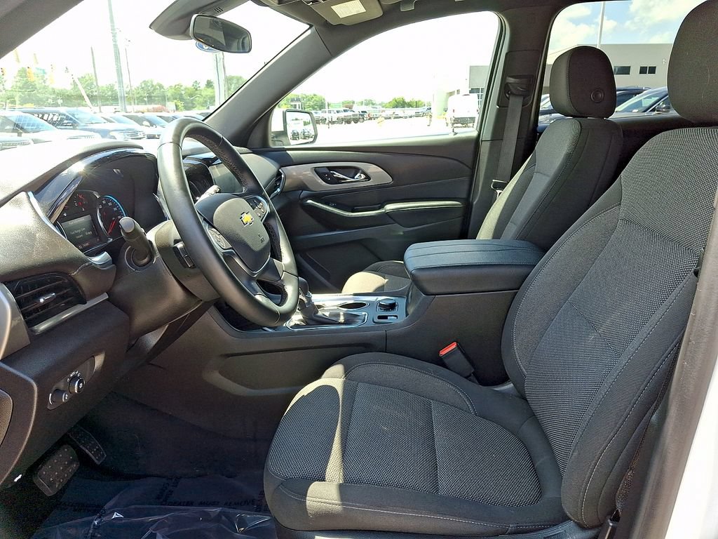 Used 2023 Chevrolet Traverse LT FWD image 13