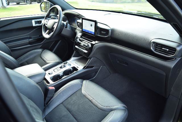 Certified 2022 Ford Explorer ST w/ ST High-Performance Pack AWD/4WD image 15