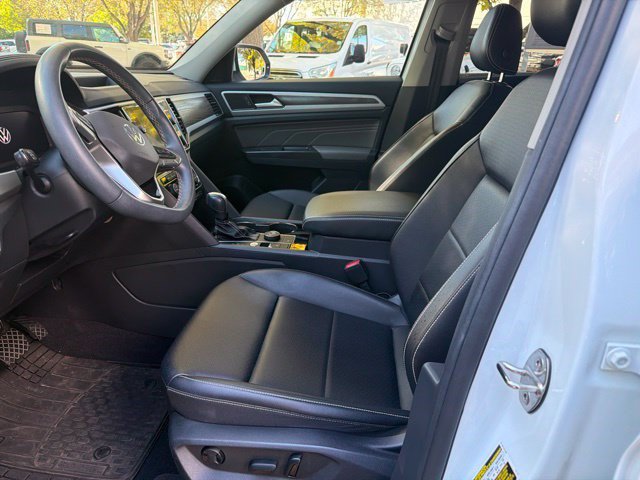 Used 2023 Volkswagen Atlas SE AWD/4WD image 16