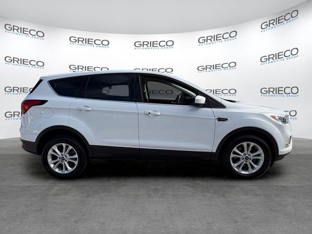 Certified 2019 Ford Escape SE FWD image 8