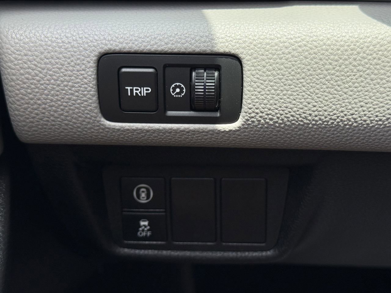 Used 2018 Honda Accord LX image 23