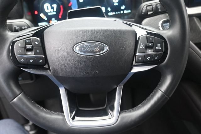Certified 2025 Ford Explorer Platinum w/ LUX Leather Package AWD/4WD image 13
