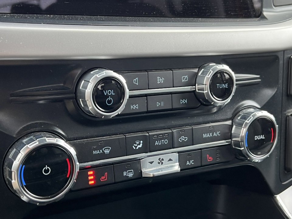 Certified 2022 Ford F150 XLT w/ Equipment Group 302A High image 33