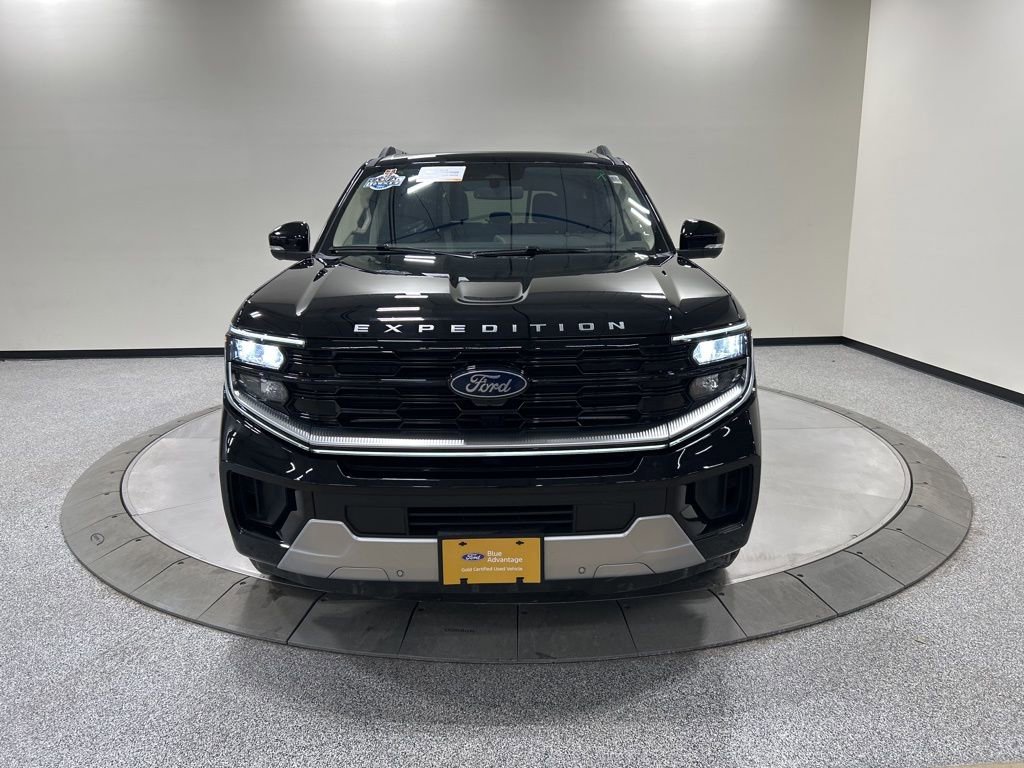 Certified 2025 Ford Expedition Platinum image 6