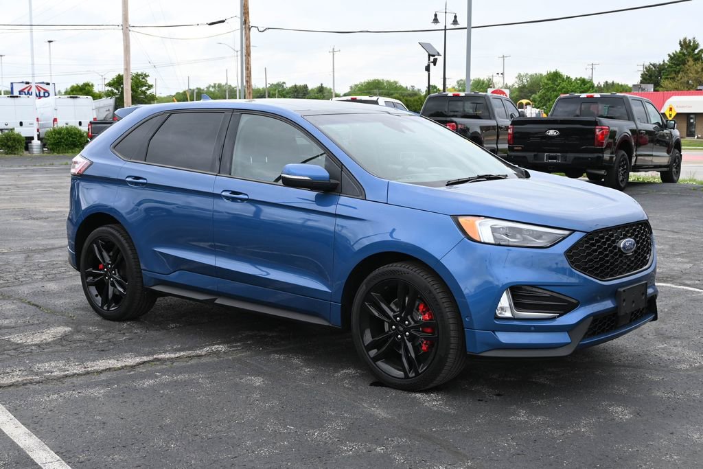 Certified 2019 Ford Edge ST w/ Equipment Group 401A AWD/4WD image 7