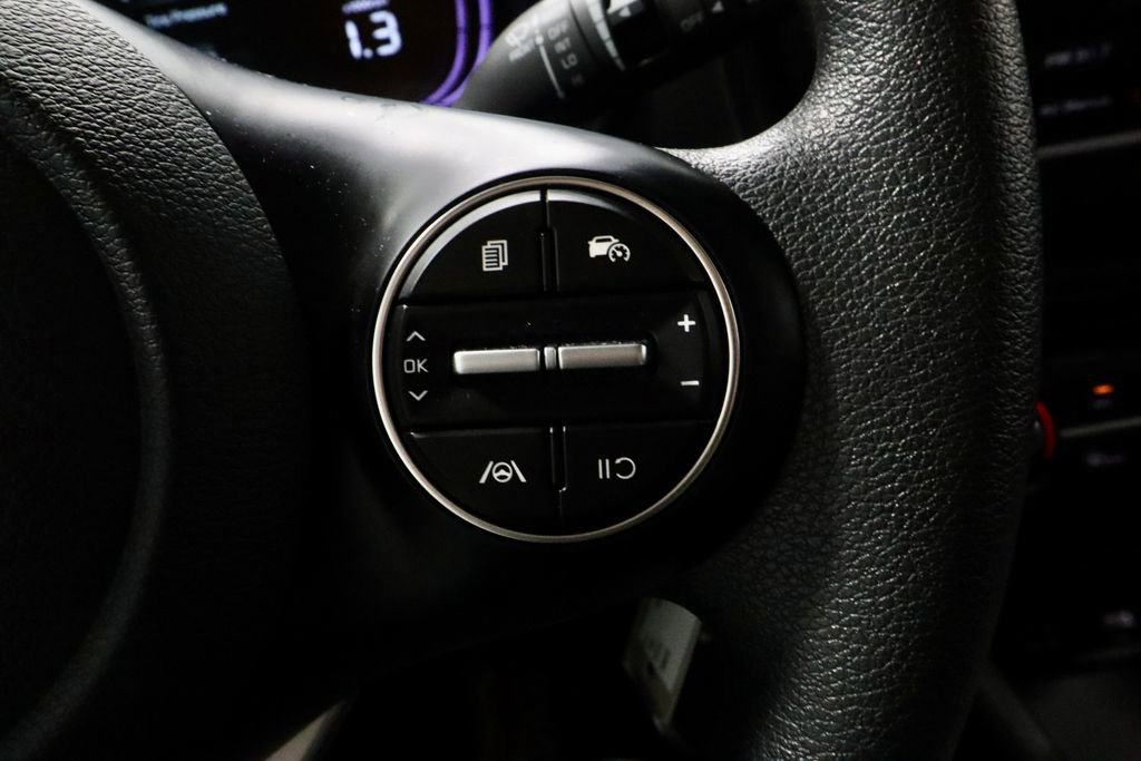 Used 2025 Kia Soul LX image 28