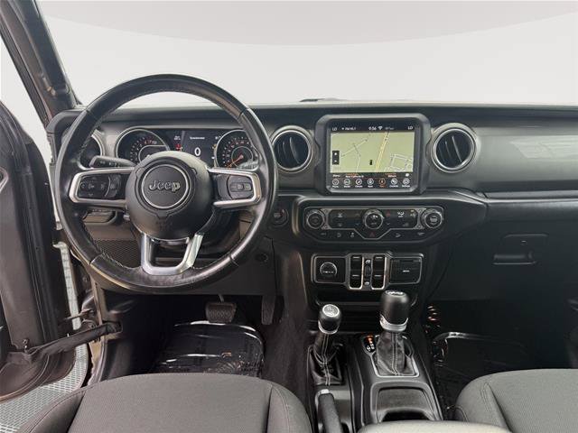 Used 2020 Jeep Wrangler Unlimited Sahara w/ Uconnect 4C Nav & Sound Group AWD/4WD image 21
