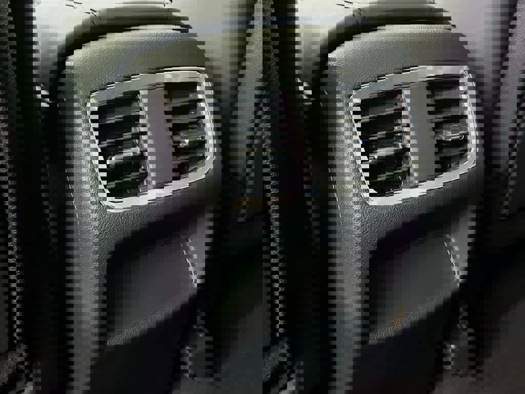 Used 2023 Acura RDX image 15