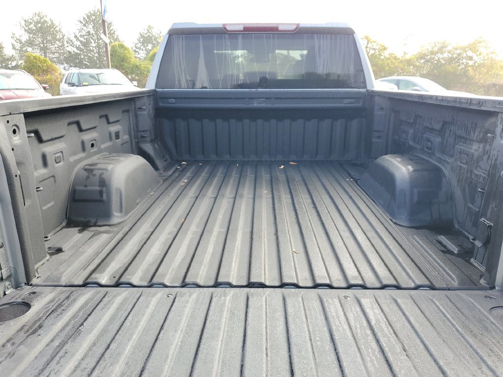 Used 2023 Chevrolet Silverado 1500 LT AWD/4WD image 8