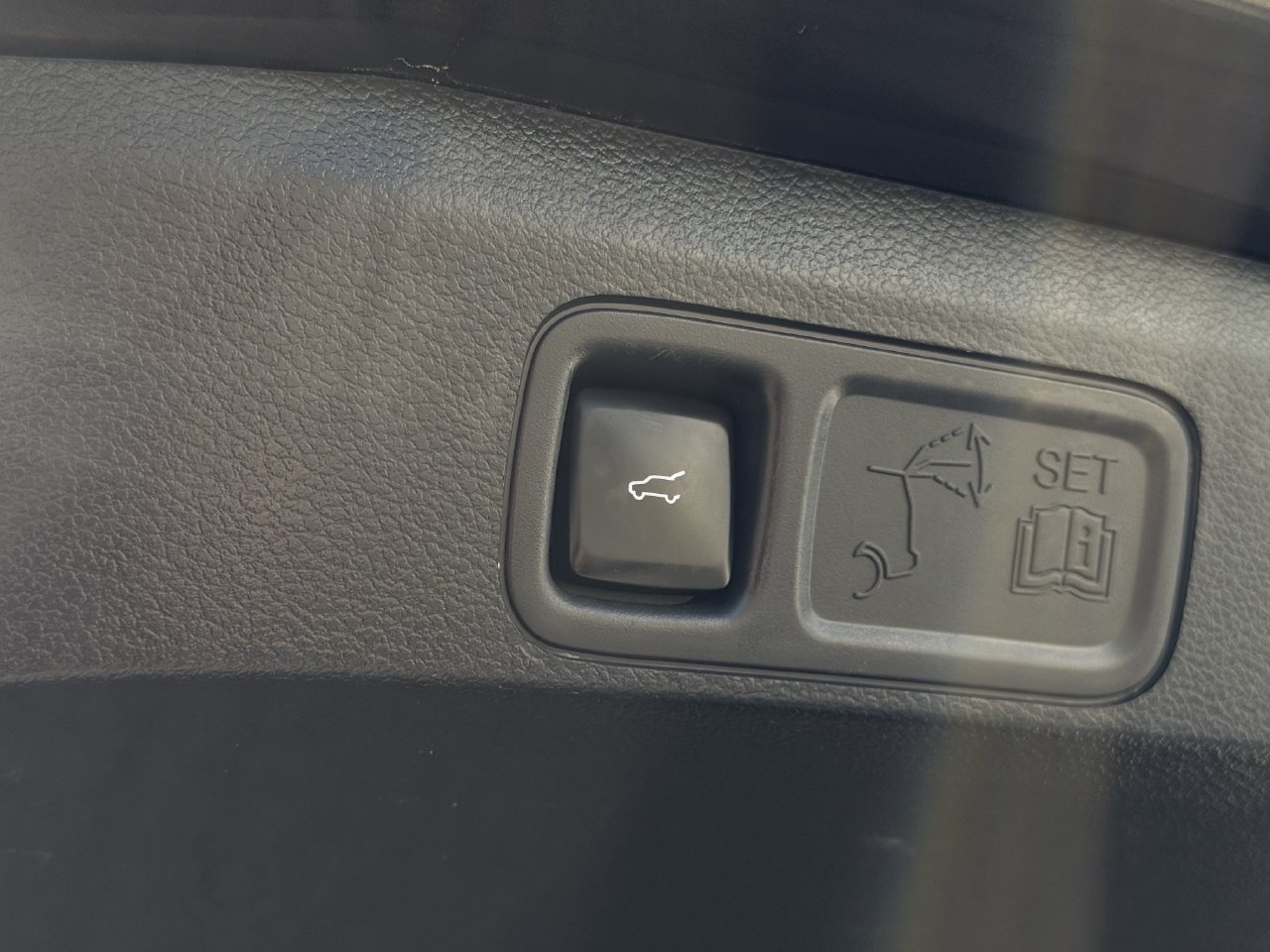 Certified 2024 Ford Expedition Max Limited RWD image 32