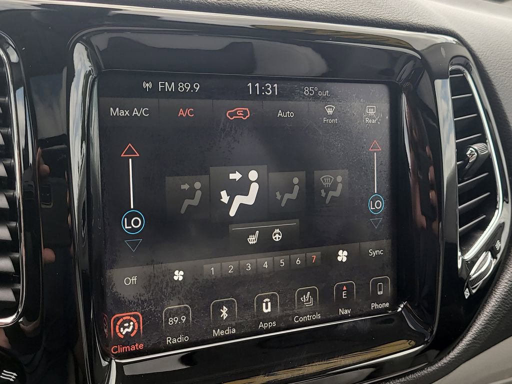 Used 2018 Jeep Compass Limited w/ Navigation Group image 23