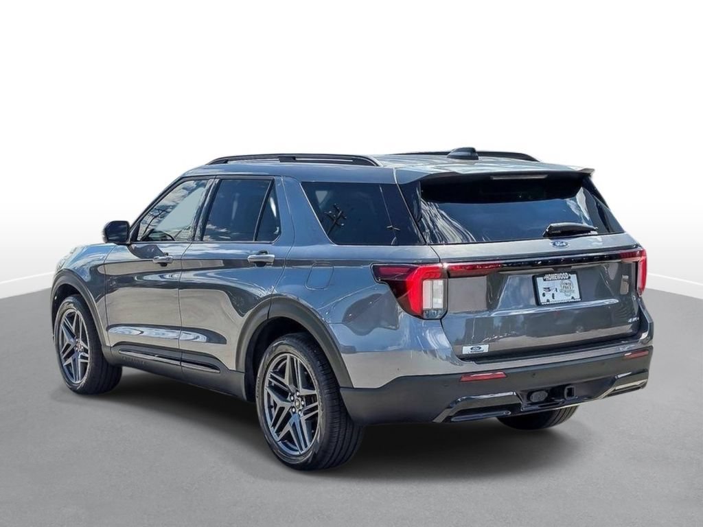 Certified 2025 Ford Explorer ST-Line w/ ST-Line Street Pack AWD/4WD image 5