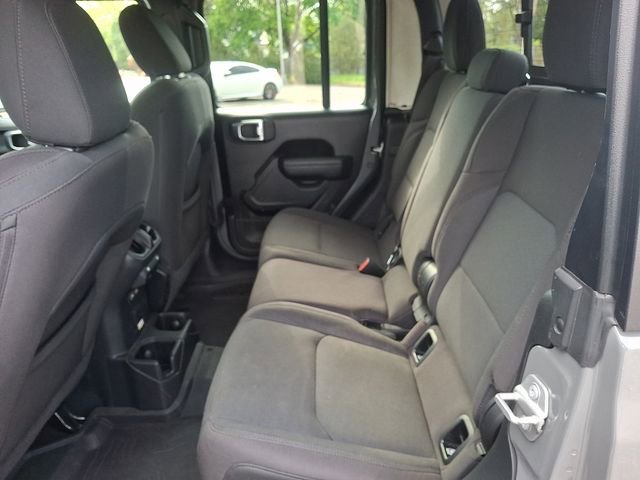 Used 2022 Jeep Gladiator Sport AWD/4WD image 10