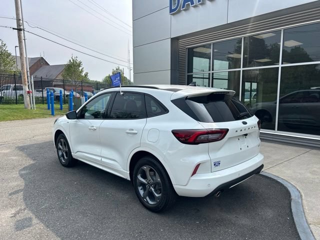 Certified 2023 Ford Escape ST-Line w/ Tech Pack #1 AWD/4WD image 7