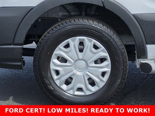 Certified 2025 Ford Transit 250 Low Roof w/ Exterior Upgrade Package RWD image 9