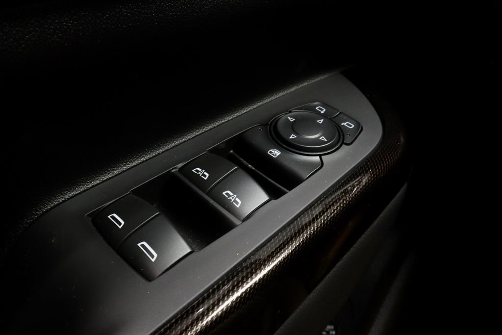 Used 2023 GMC Acadia AT4 image 25