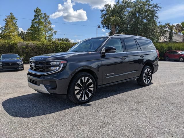 Certified 2025 Ford Expedition Platinum w/ Driver's Package AWD/4WD image 8