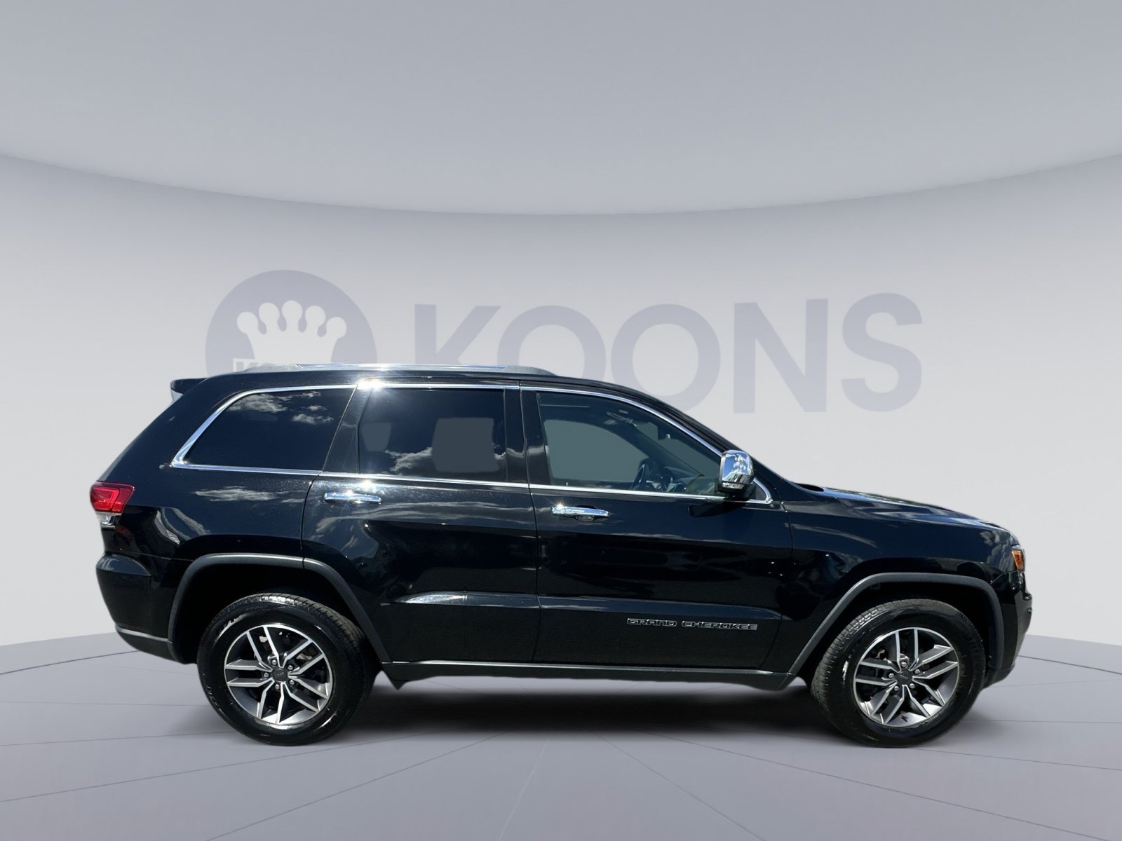 Used 2020 Jeep Grand Cherokee Limited w/ Premium Lighting Group AWD/4WD image 12