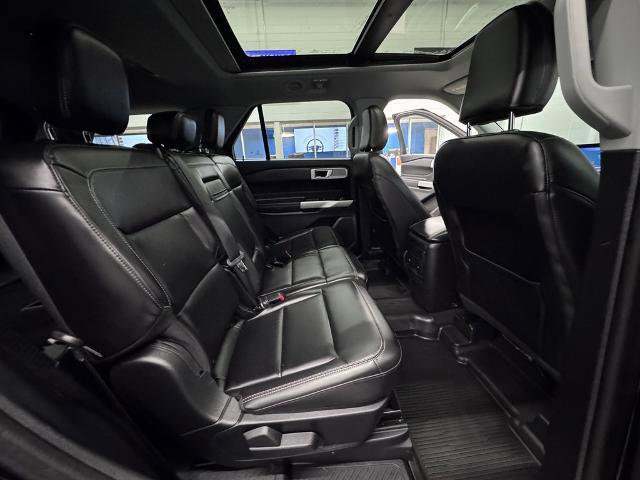 Certified 2023 Ford Explorer XLT w/ Equipment Group 202A image 31