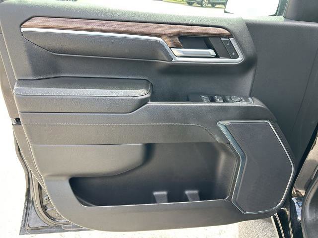 Used 2023 Chevrolet Silverado 1500 RST image 17