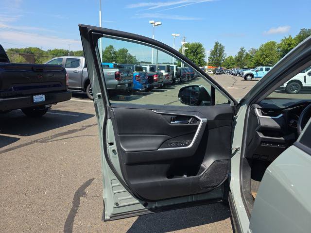 Used 2021 Toyota RAV4 XLE Premium AWD/4WD image 20