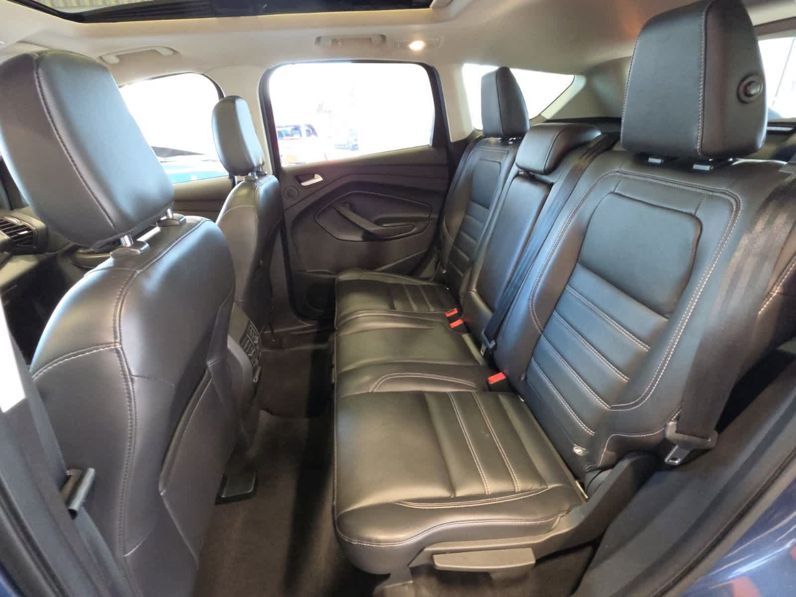 Certified 2018 Ford Escape Titanium AWD/4WD image 31