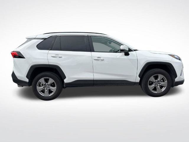 Used 2025 Toyota RAV4 XLE FWD image 4