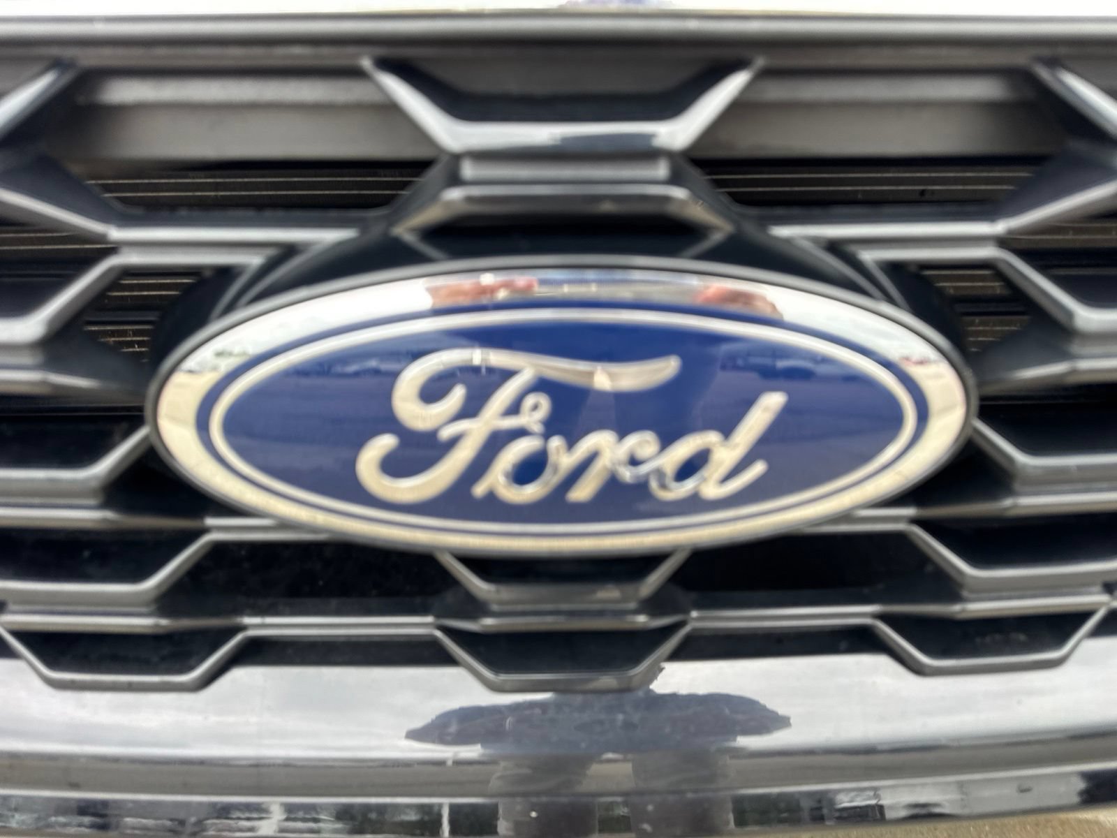 Certified 2024 Ford Escape ST-Line w/ Tech Pack #1 AWD/4WD image 13