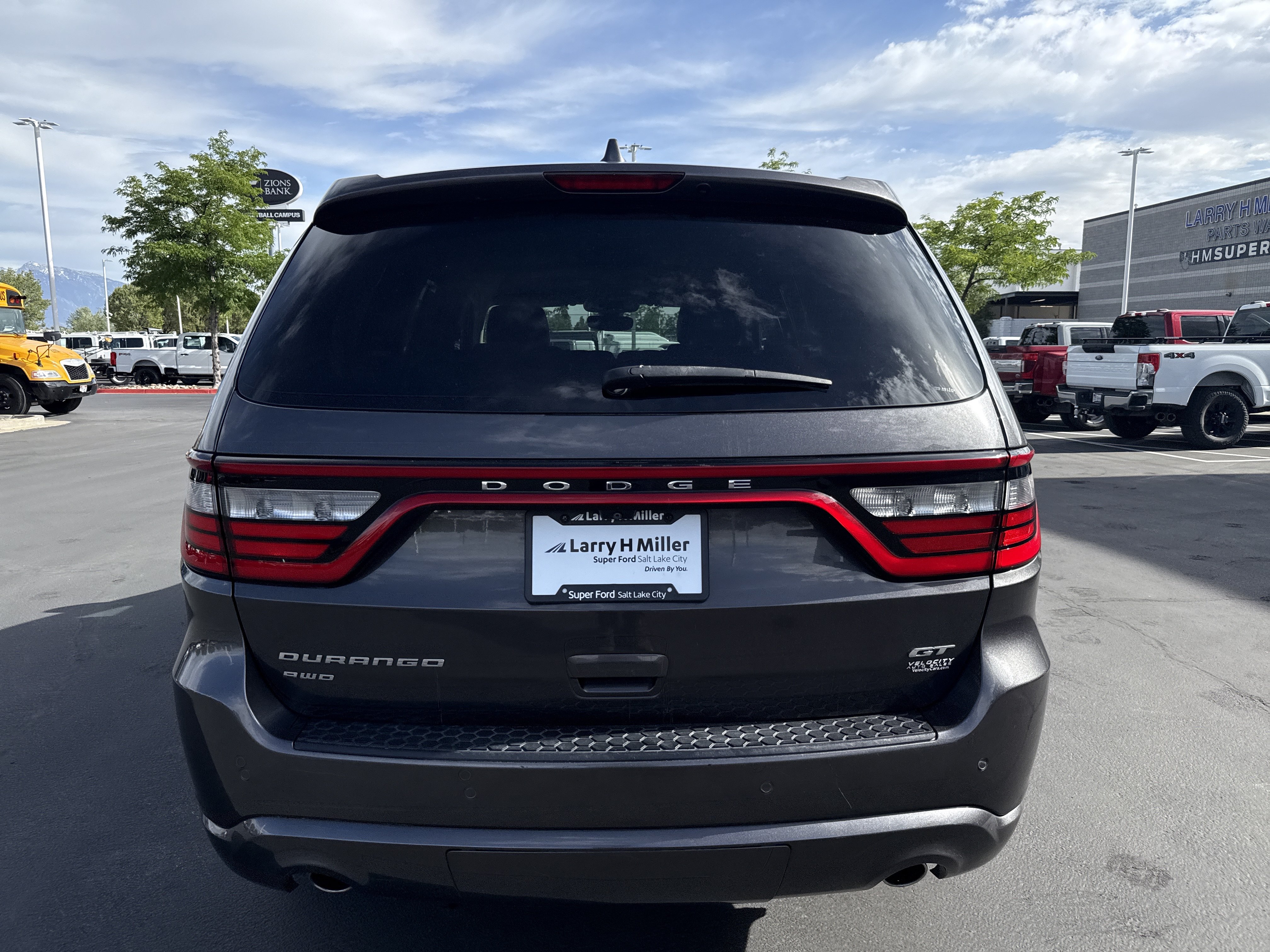 Used 2017 Dodge Durango GT w/ Nav & Power Liftgate Group AWD/4WD image 4