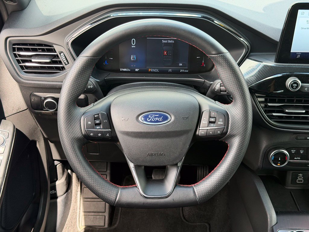 Certified 2025 Ford Escape ST-Line FWD image 29