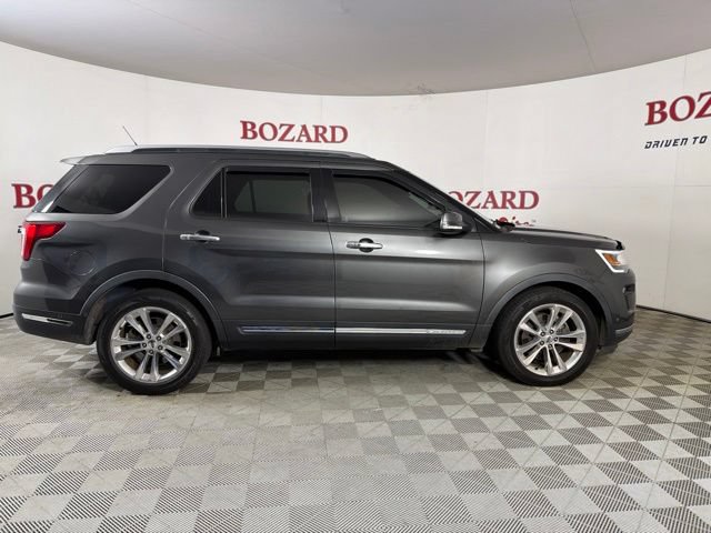 Certified 2018 Ford Explorer Limited w/ Equipment Group 301A FWD image 9