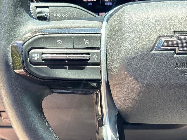 Used 2024 Chevrolet Colorado ZR2 w/ ZR2 Convenience Package III AWD/4WD image 18