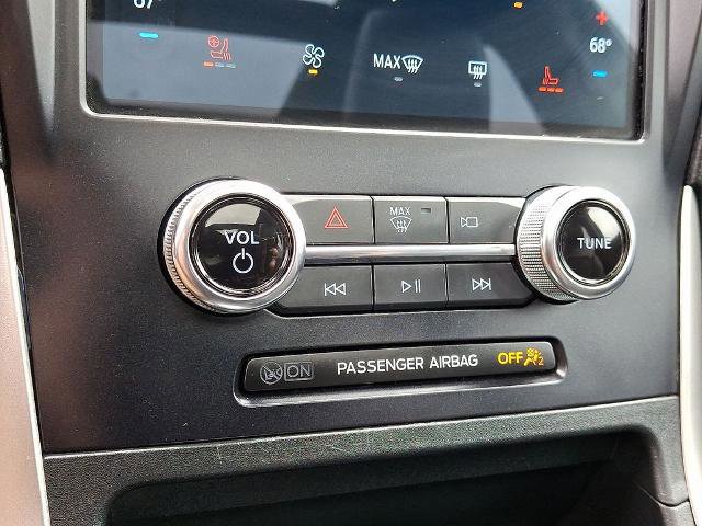 Certified 2024 Ford Edge ST-Line w/ Class II Trailer Tow Package image 16