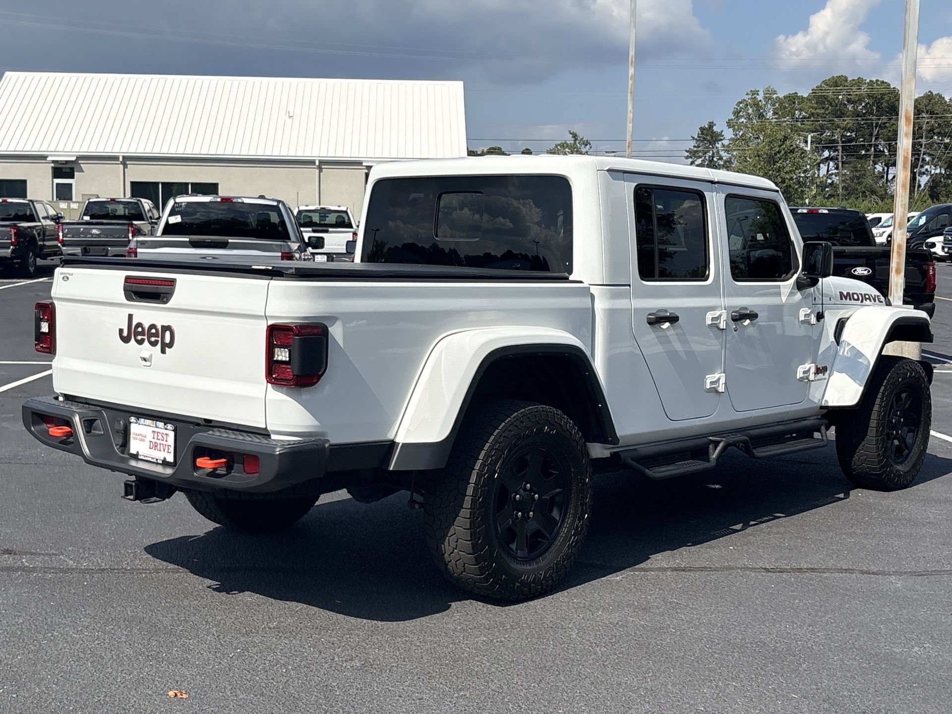 Used 2023 Jeep Gladiator Mojave w/ LED Lighting Group AWD/4WD image 25