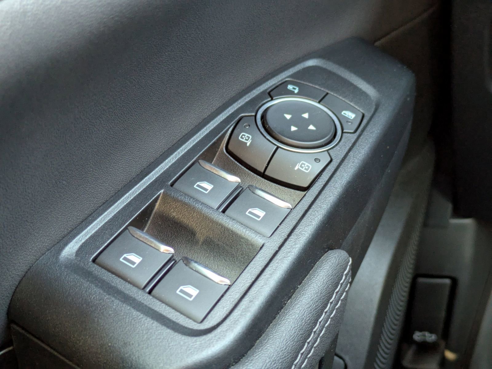 Certified 2024 Ford Ranger Lariat w/ FX4 Off-Road Package image 28