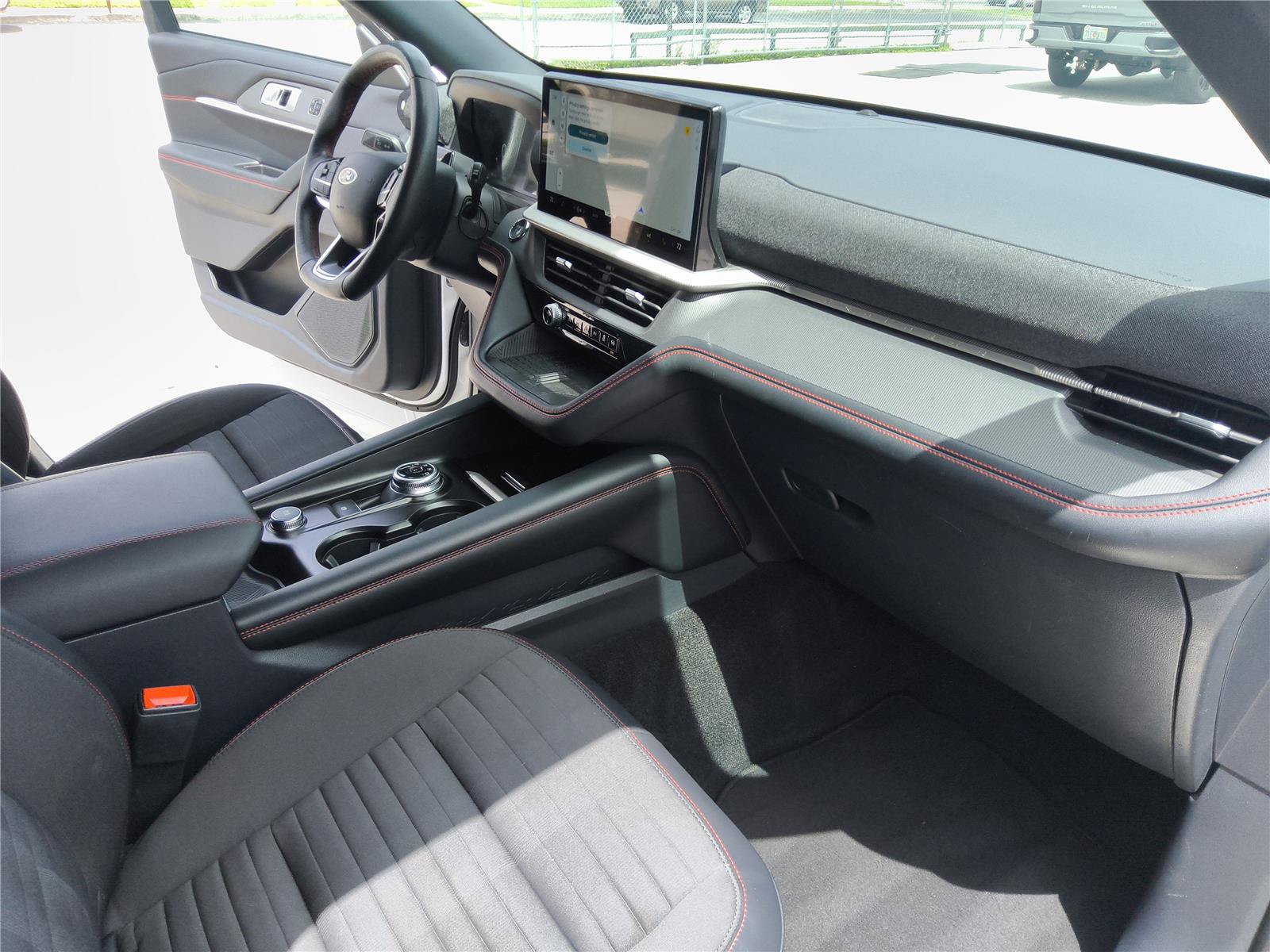 Certified 2025 Ford Explorer ST-Line w/ Premium Package RWD image 30