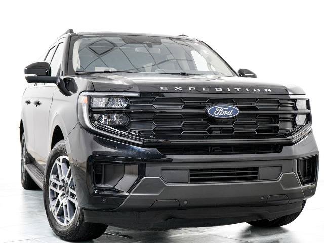 Certified 2025 Ford Expedition Max Active AWD/4WD image 3