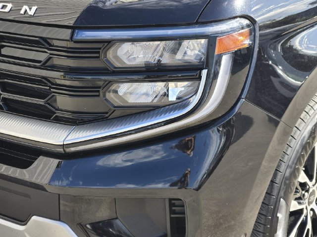 Certified 2025 Ford Expedition Platinum AWD/4WD image 13