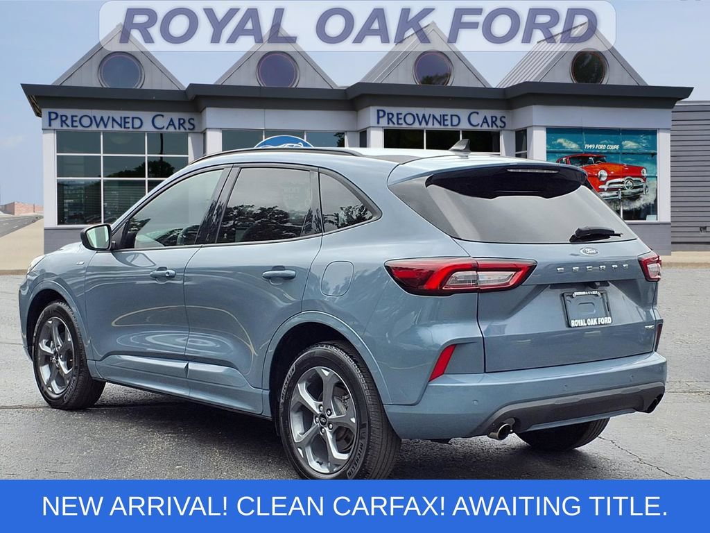 Certified 2023 Ford Escape ST-Line w/ Tech Pack #1 AWD/4WD image 2