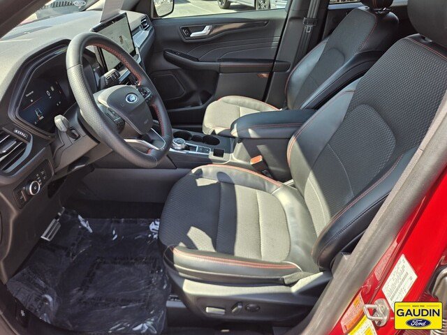 Certified 2023 Ford Escape ST-Line Select w/ Tech Pack #2 AWD/4WD image 11