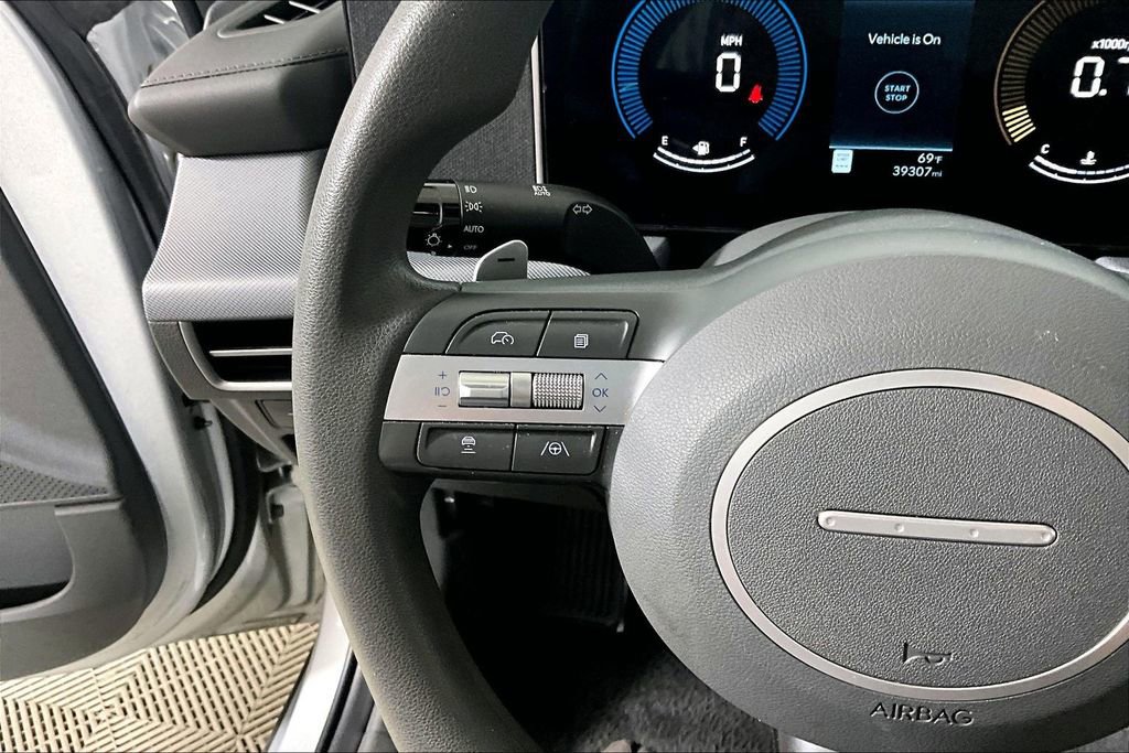 Used 2025 Hyundai Sonata SEL FWD image 12