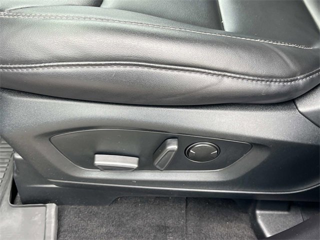 Certified 2022 Ford Explorer XLT w/ Equipment Group 202A image 29