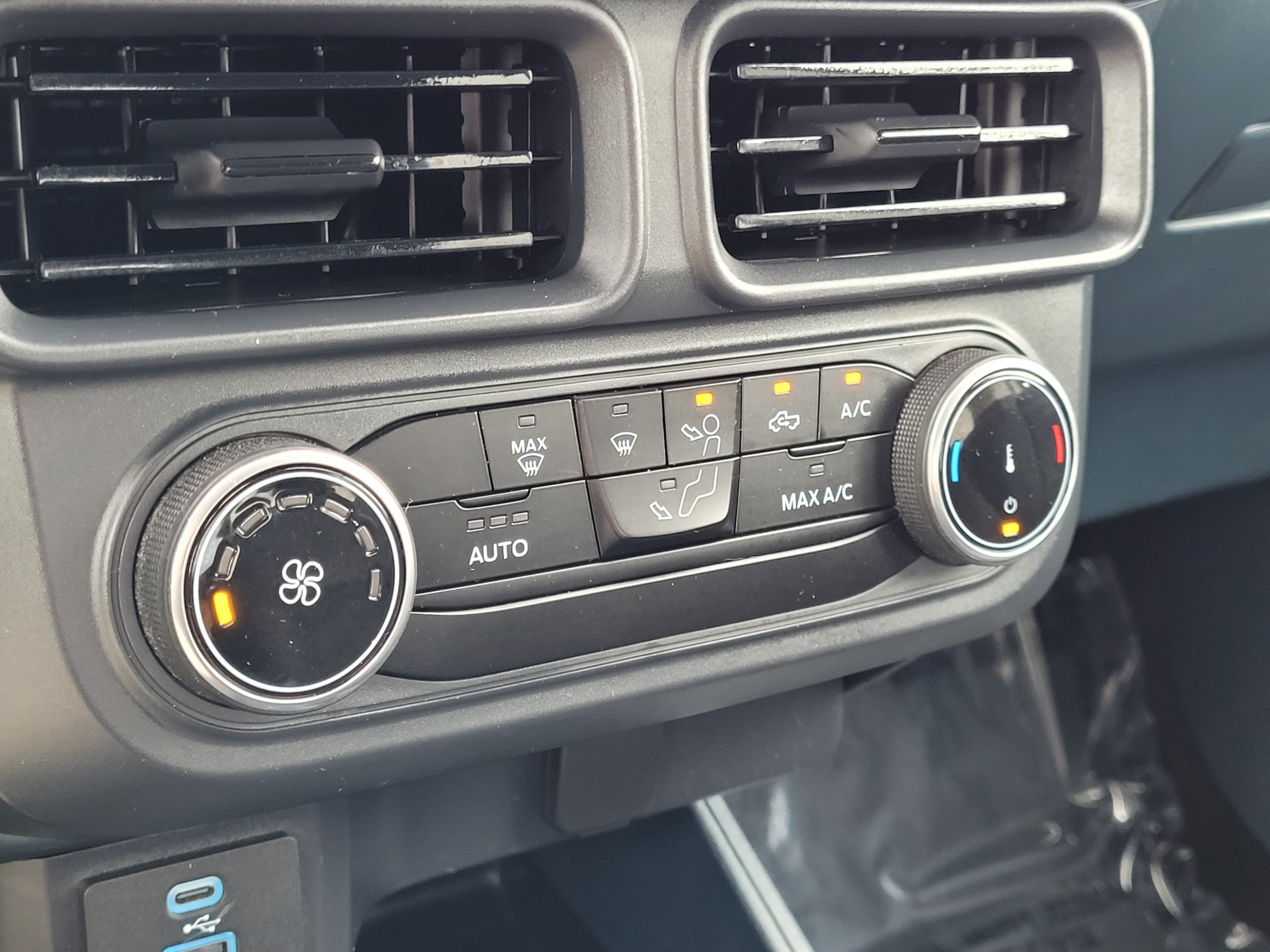 Certified 2024 Ford Maverick XL FWD image 22