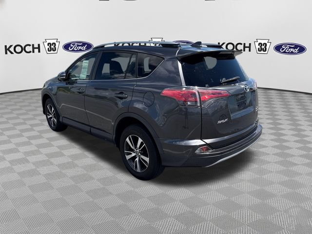 Used 2018 Toyota RAV4 XLE w/ Plus Extra Value Package AWD/4WD image 6