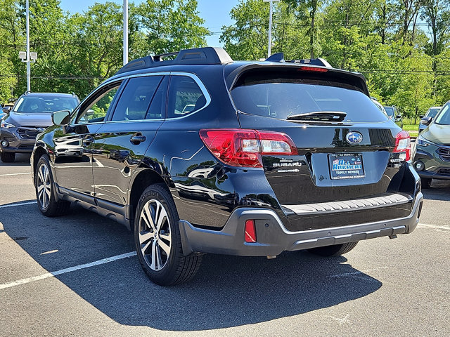 Used 2019 Subaru Outback 3.6R Limited AWD/4WD image 6