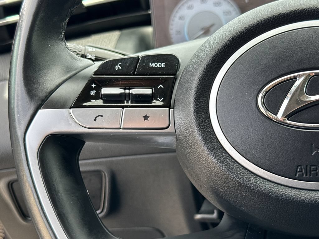 Used 2022 Hyundai Tucson SEL w/ Convenience + Premium Package FWD image 16