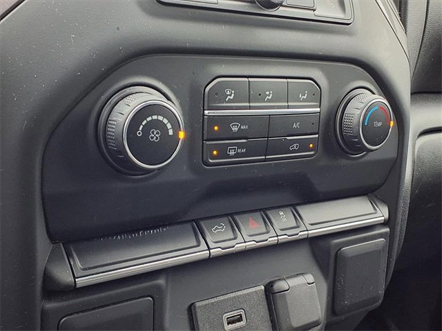 Used 2019 Chevrolet Silverado 1500 Custom w/ Custom Value Package image 16