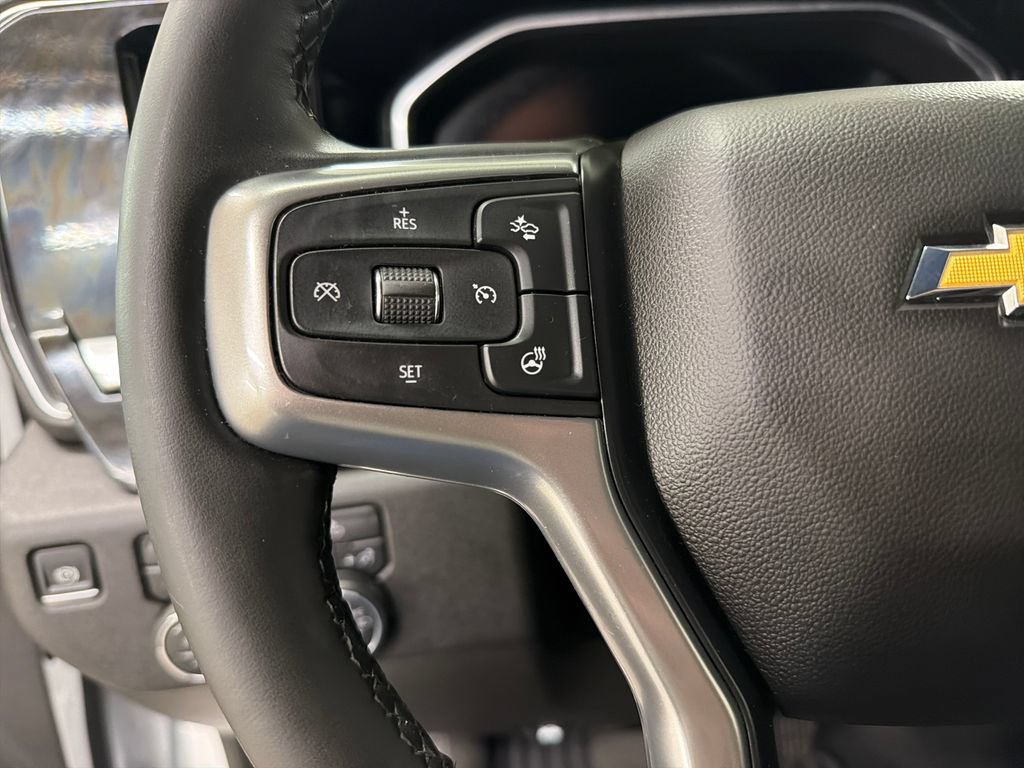 Used 2025 Chevrolet Silverado 2500 LT w/ Convenience Package AWD/4WD image 20