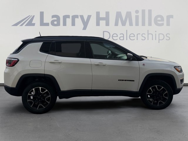 Used 2020 Jeep Compass Trailhawk AWD/4WD image 6