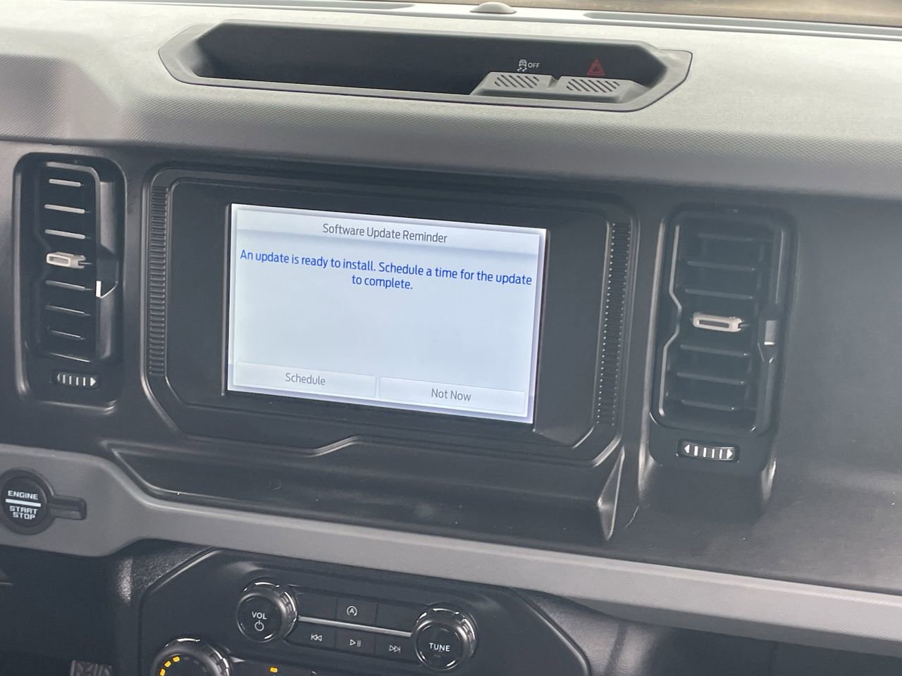 Certified 2022 Ford Bronco 2-Door AWD/4WD image 15